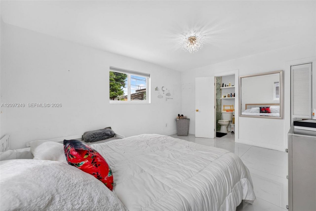 2700 SW 96th Ave , Miami, FL 33165 Photo