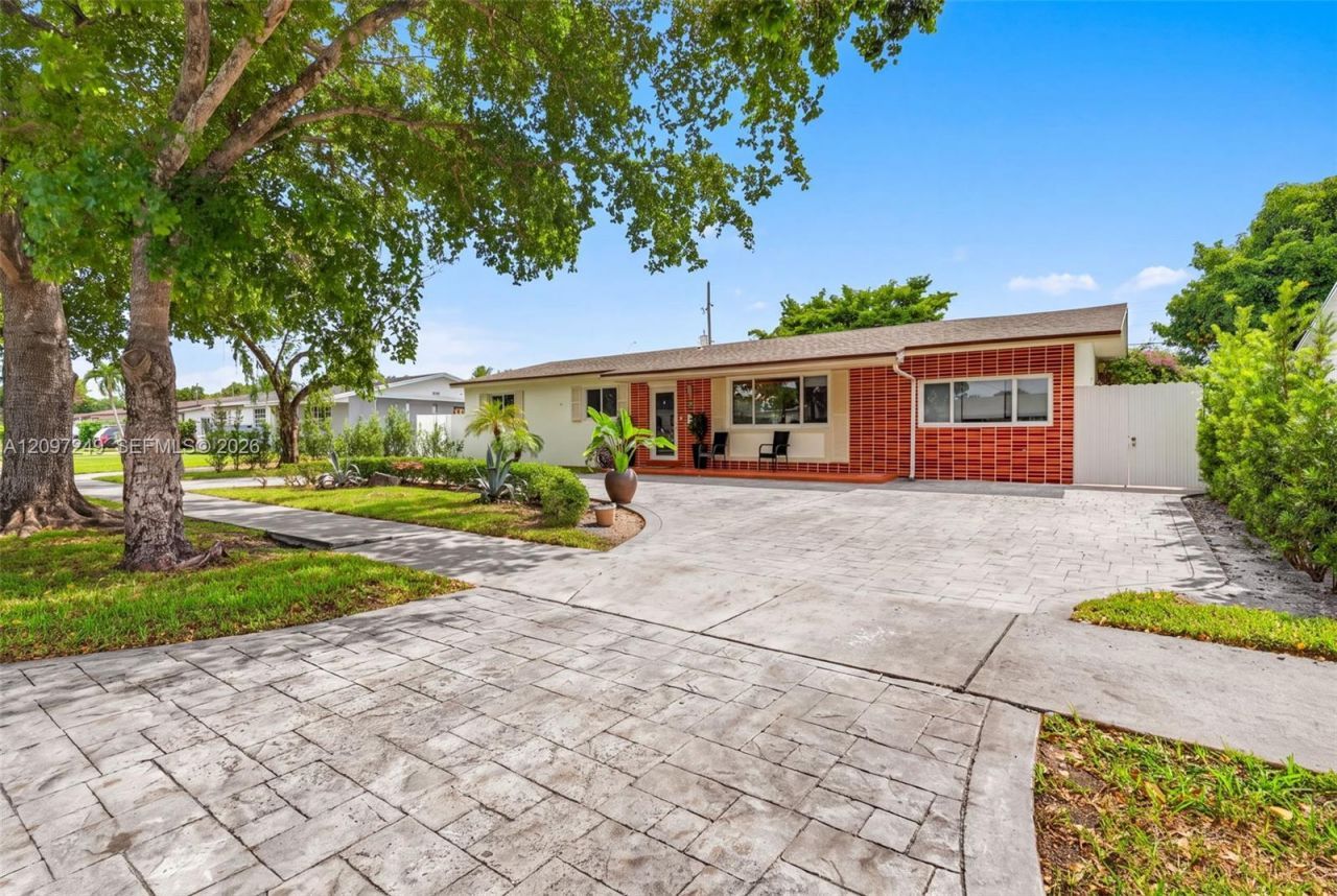 2700 SW 96th Ave , Miami, FL 33165 Photo