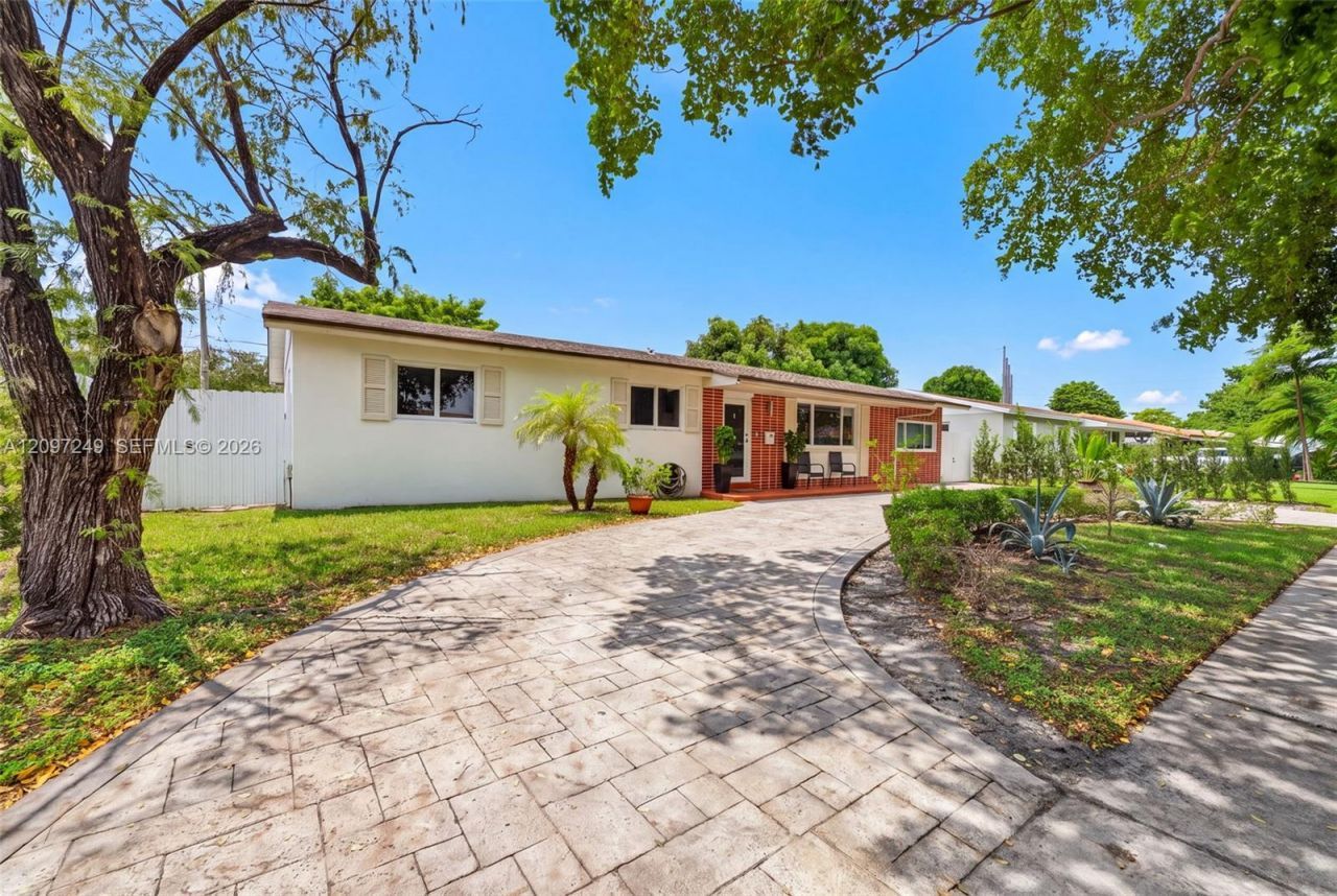 2700 SW 96th Ave , Miami, FL 33165 Photo