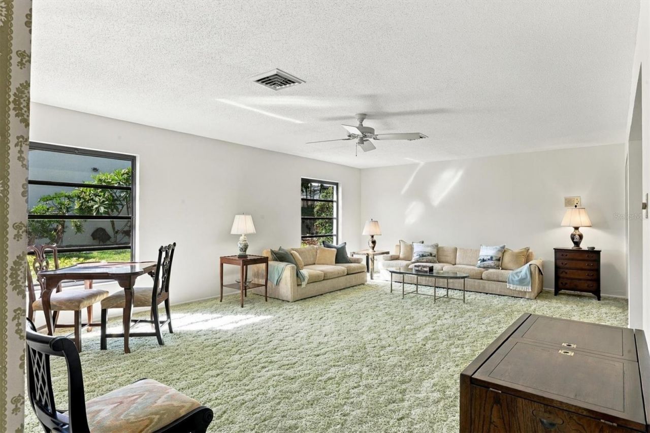 7232 Las Casas Drive , Unit 7232, Sarasota, FL 34243 Photo