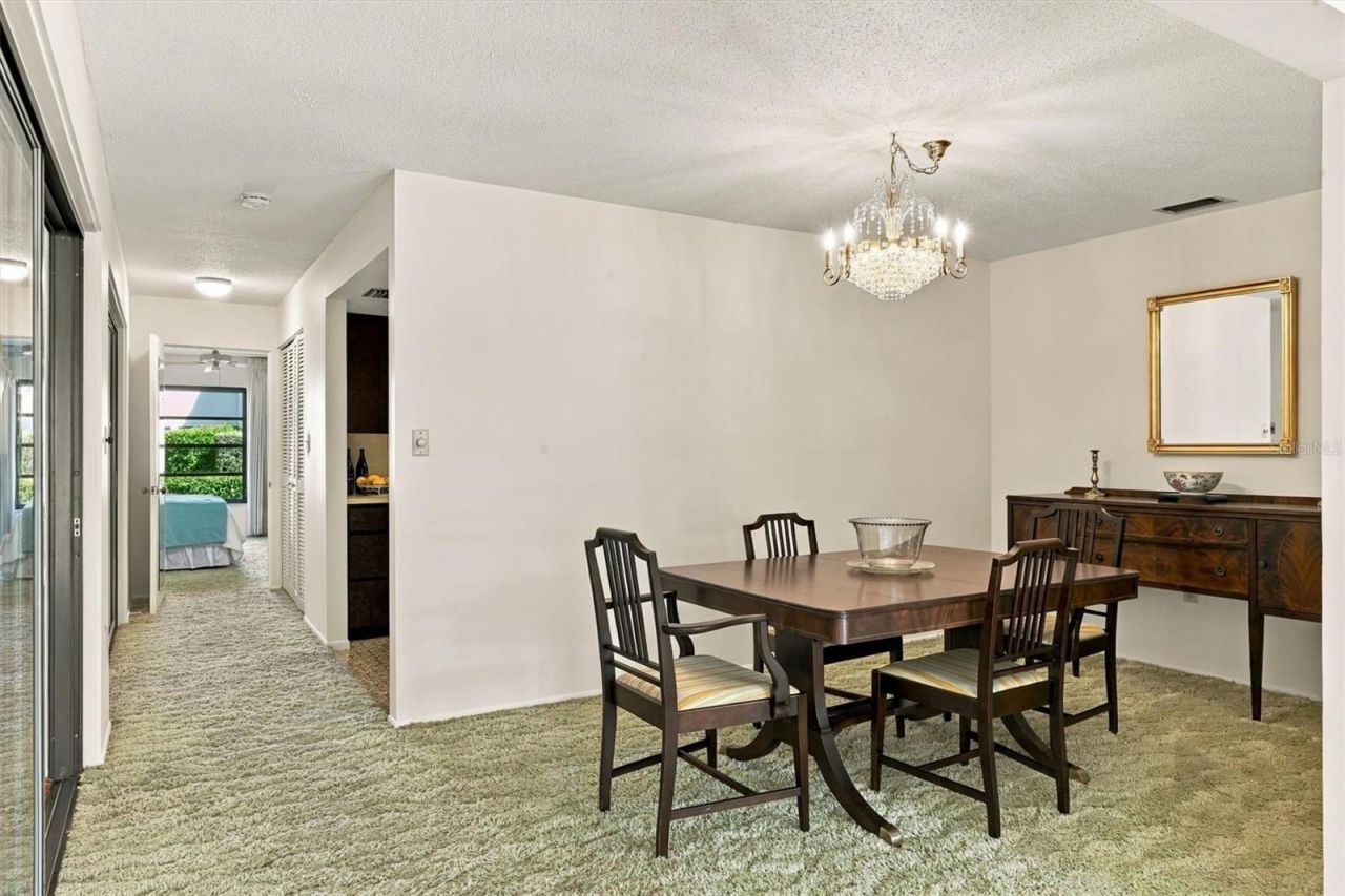 7232 Las Casas Drive , Unit 7232, Sarasota, FL 34243 Photo