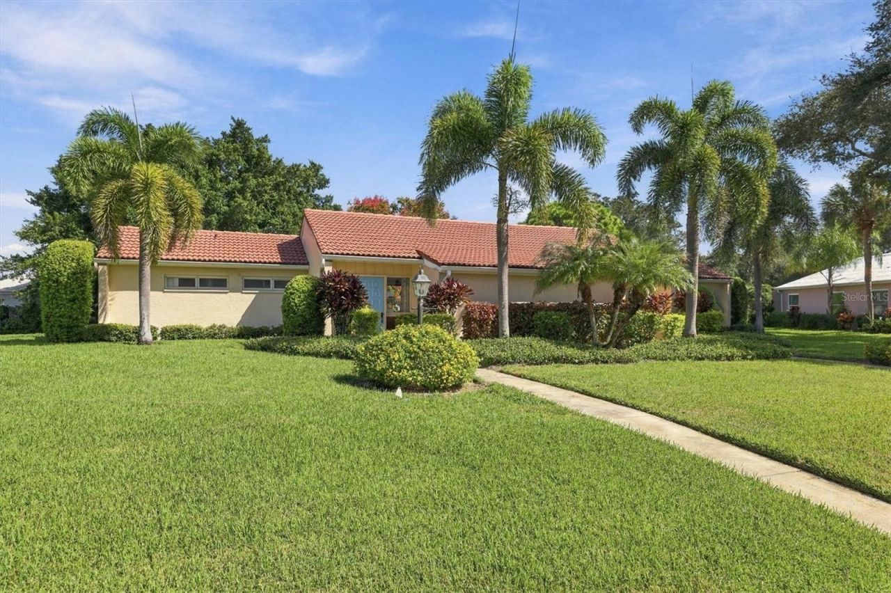 7232 Las Casas Drive , Unit 7232, Sarasota, FL 34243 Photo