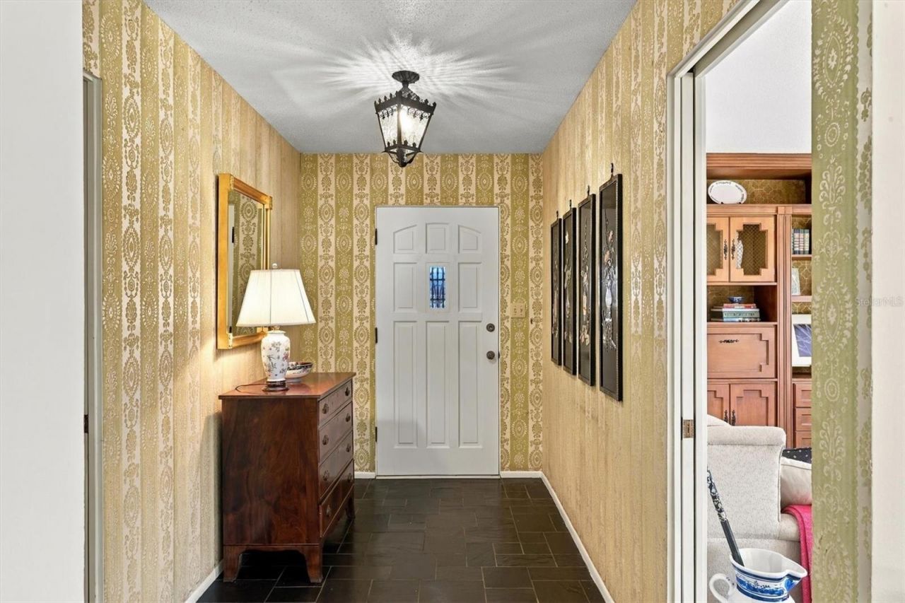 7232 Las Casas Drive , Unit 7232, Sarasota, FL 34243 Photo