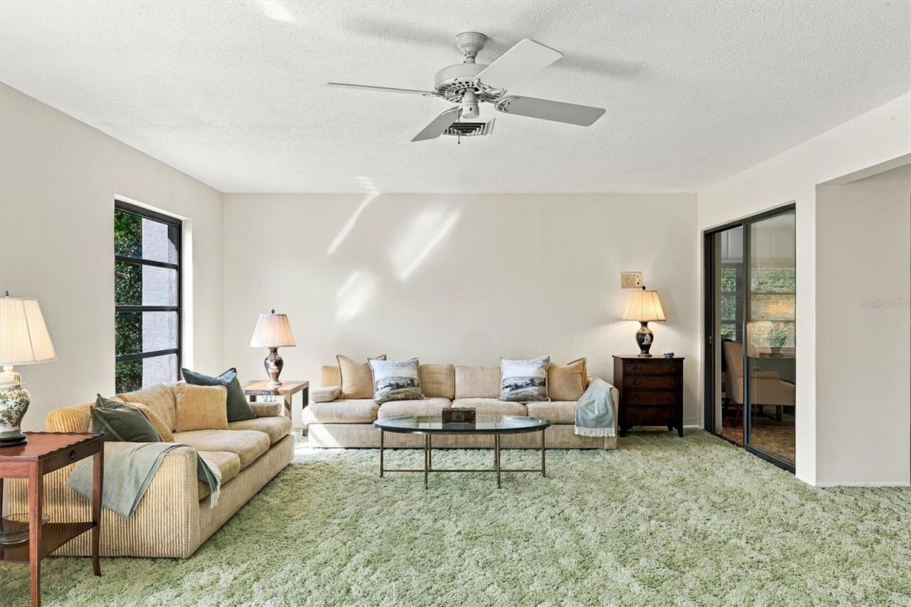 7232 Las Casas Drive , Unit 7232, Sarasota, FL 34243 Photo