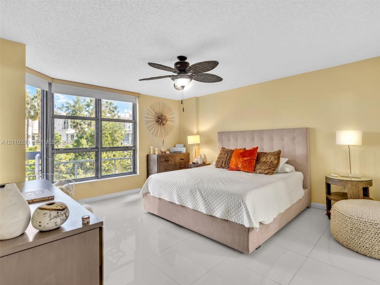 3530 Mystic Pointe Dr , Unit 303, Aventura, FL 33180 Photo