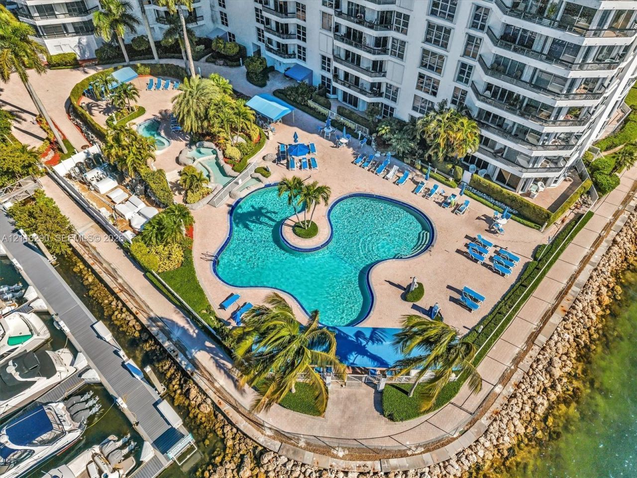 3530 Mystic Pointe Dr , Unit 303, Aventura, FL 33180 Photo