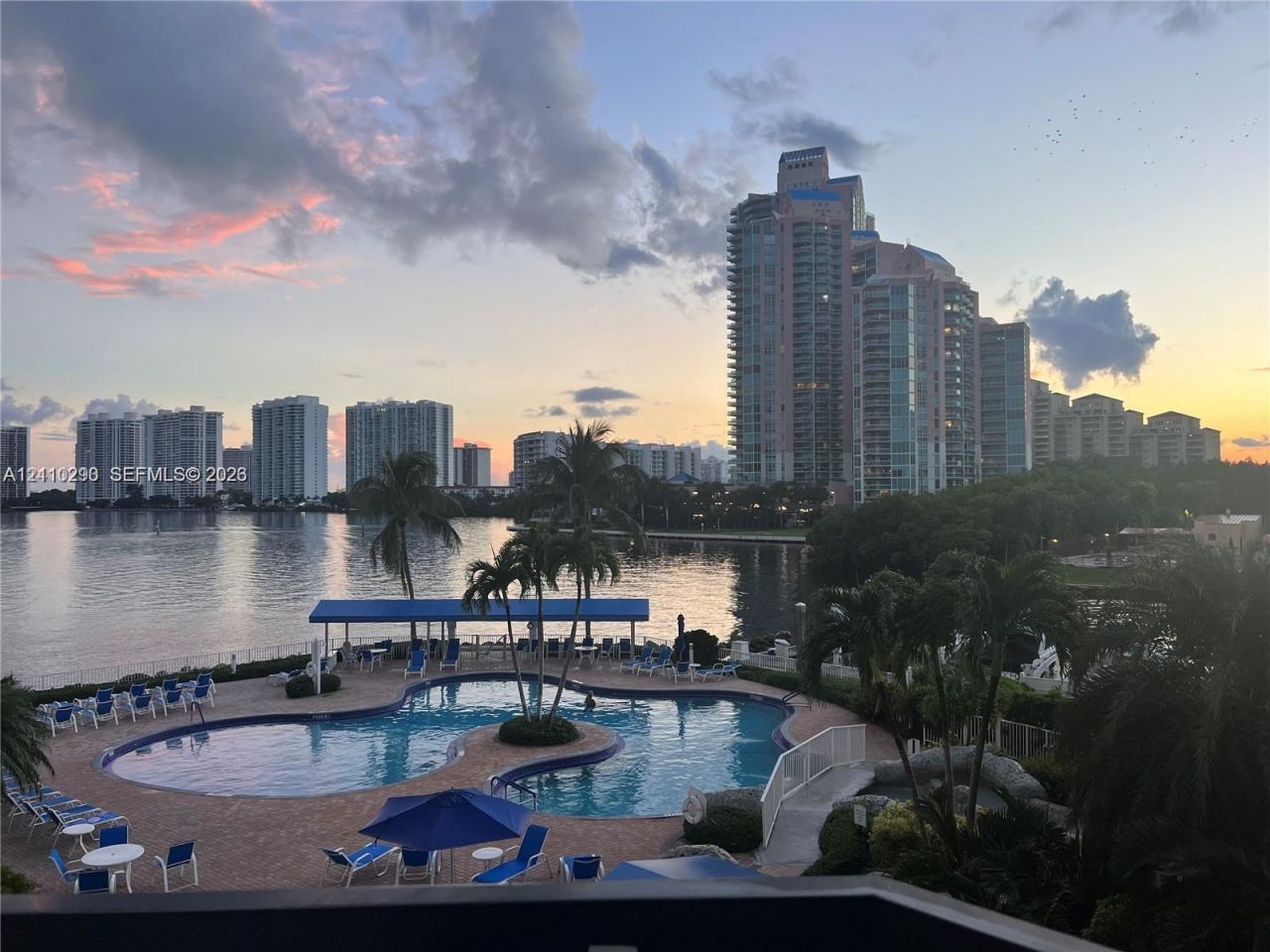 3530 Mystic Pointe Dr , Unit 303, Aventura, FL 33180 Photo