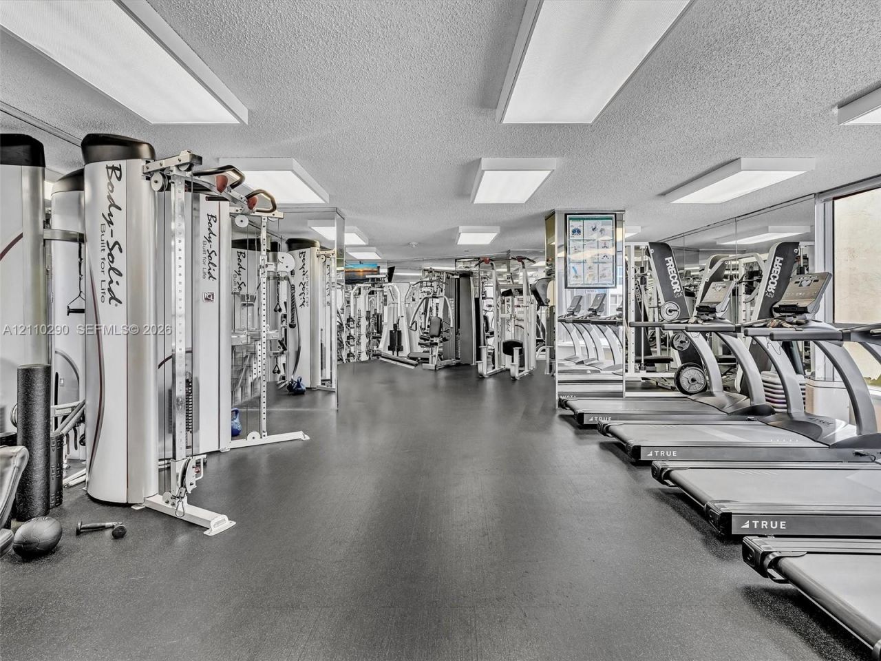 3530 Mystic Pointe Dr , Unit 303, Aventura, FL 33180 Photo