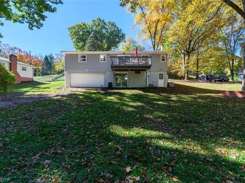 8470 Shadyview Avenue NW, Clinton, OH 44216 Photo 2