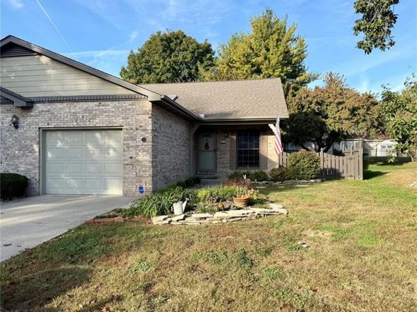 313 Hickory Bend , Belleville, IL 62223
