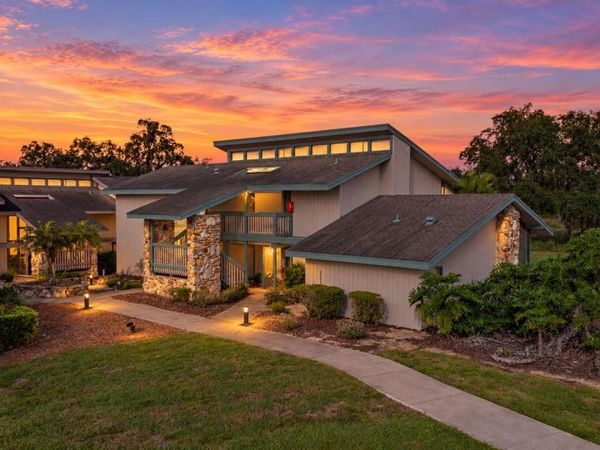 2011 CORNER LAKE DRIVE , HAINES CITY, FL 33844