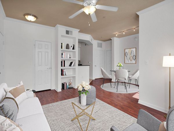 8539 W GATE Parkway W, Unit 1526, Jacksonville, FL 32216