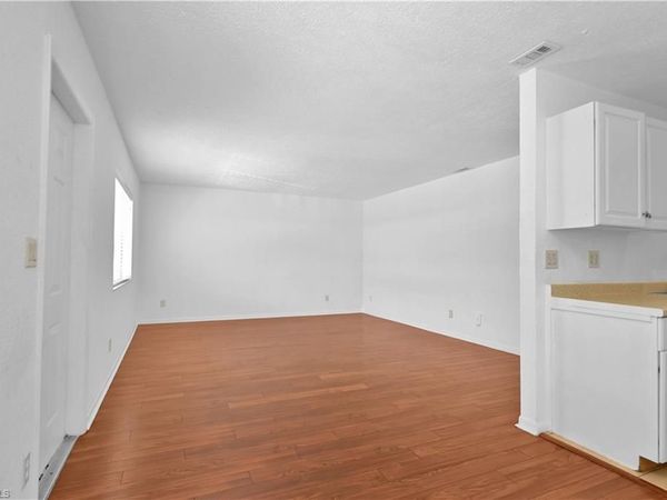 4611 Bayshore DR , Unit O5, NAPLES, FL 34112