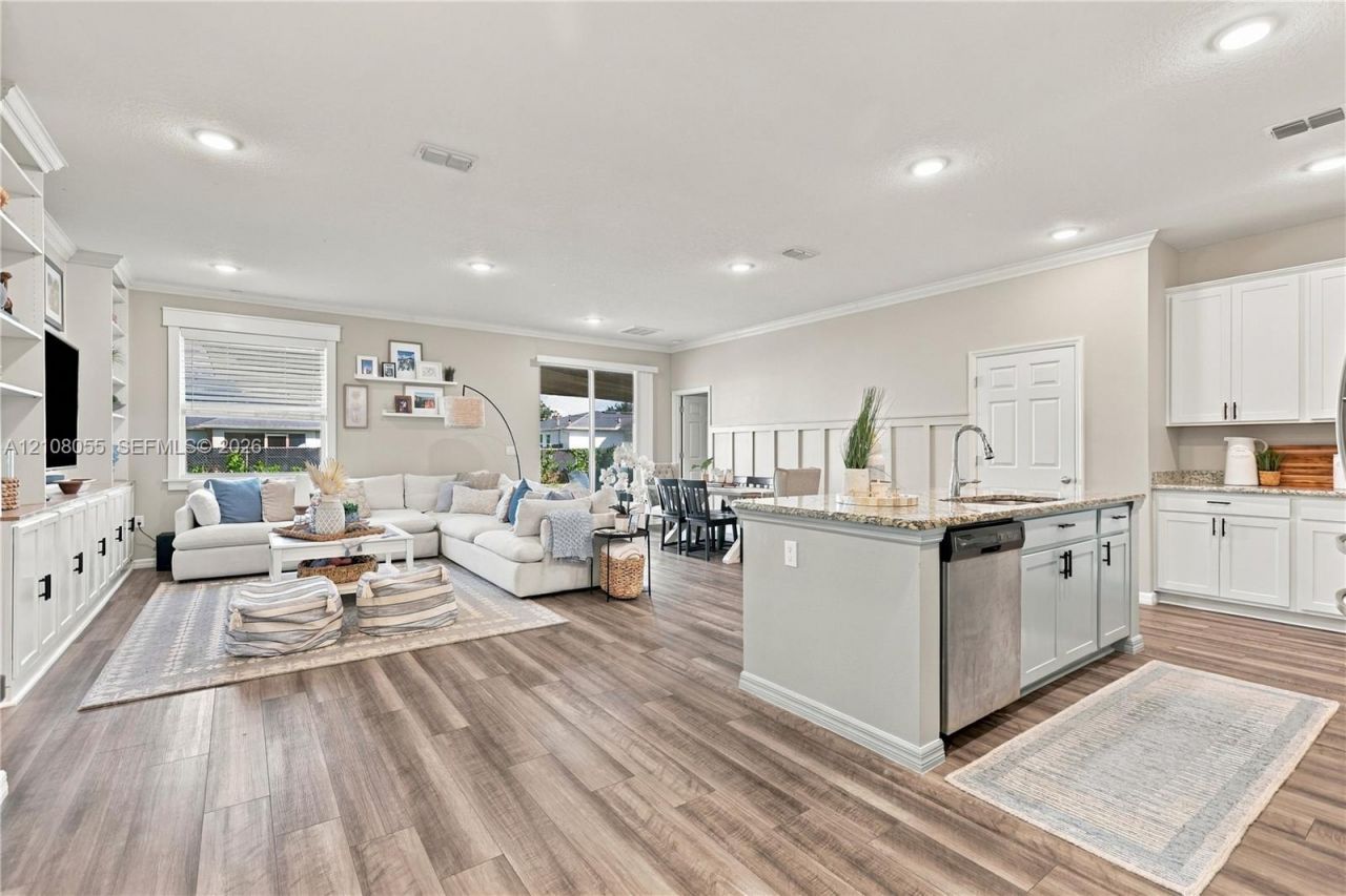 557 SW Lacroix Ave, Port Saint Lucie, FL 34953 Photo