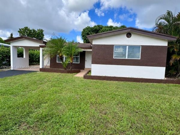 7421 Meridian St, Miramar, FL 33023