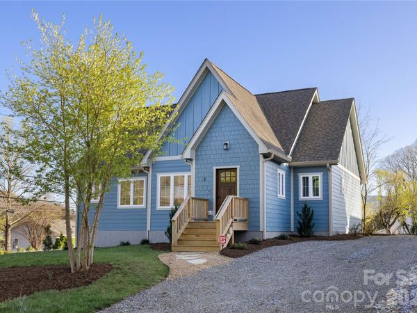 3 Mountain View Avenue , Black Mountain, NC 28711