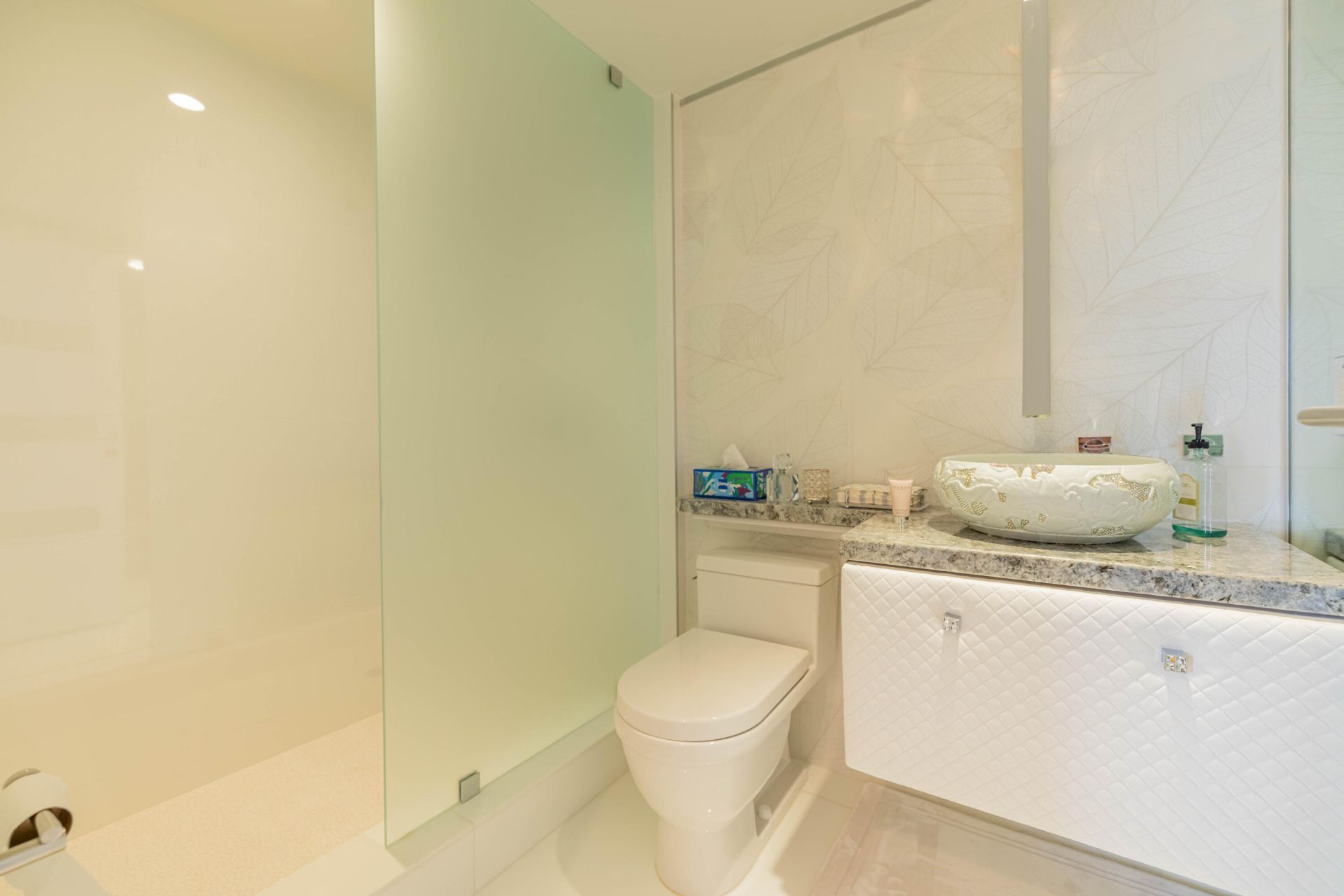 17555 Collins Avenue, Unit 2305, Sunny Isles Beach, FL 33160 Photo