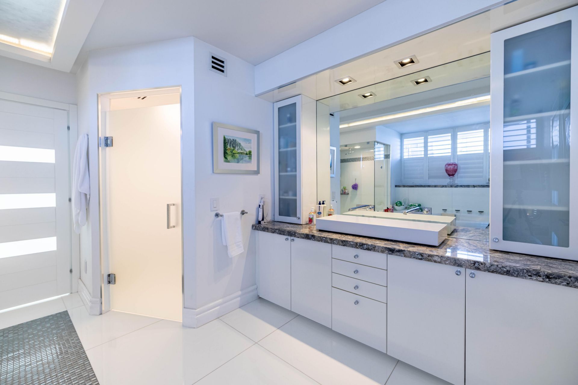 17555 Collins Avenue, Unit 2305, Sunny Isles Beach, FL 33160 Photo