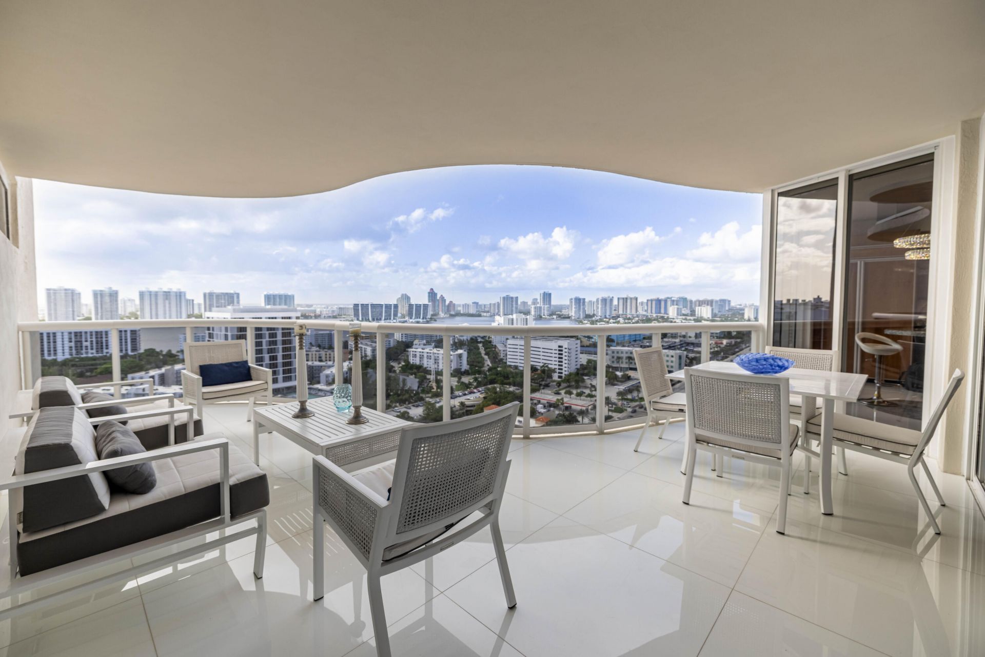 17555 Collins Avenue, Unit 2305, Sunny Isles Beach, FL 33160 Photo