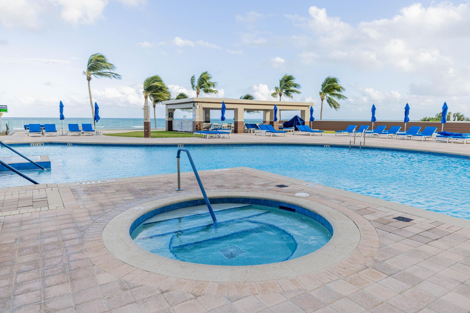17555 Collins Avenue, Unit 2305, Sunny Isles Beach, FL 33160 Photo