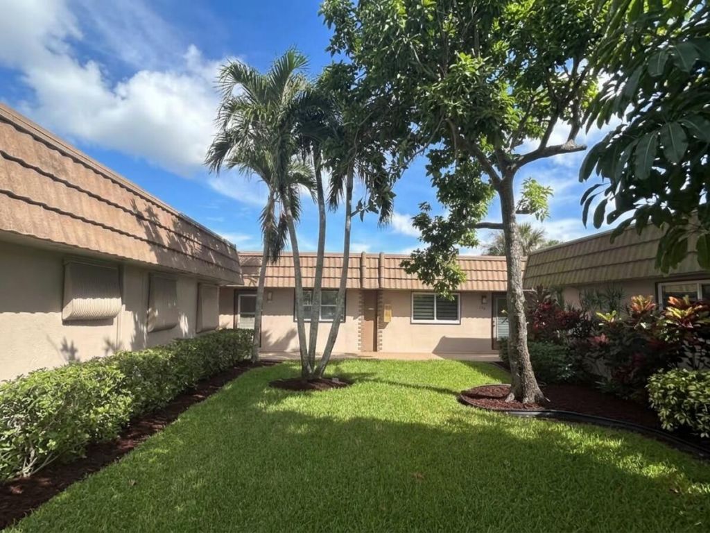 233 Seville J Boulevard, Delray Beach, FL 33484 Photo
