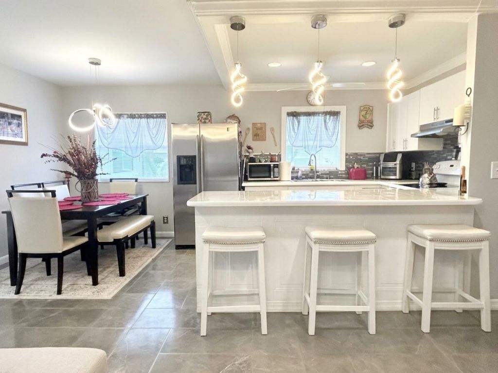 233 Seville J Boulevard, Delray Beach, FL 33484 Photo