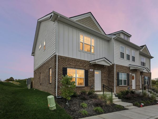 206 Dry Creek Commons Dr , Goodlettsville, TN 37072