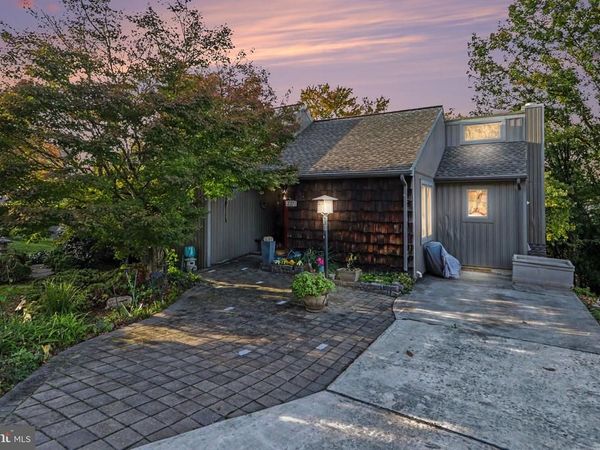 3248 RIDGEWAY ROAD , HARRISBURG, PA 17109