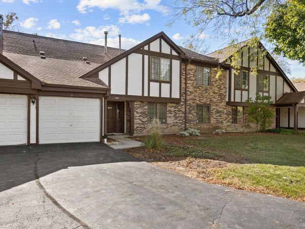 1001 YOSEMITE Trail, Unit A1, Roselle, IL 60172