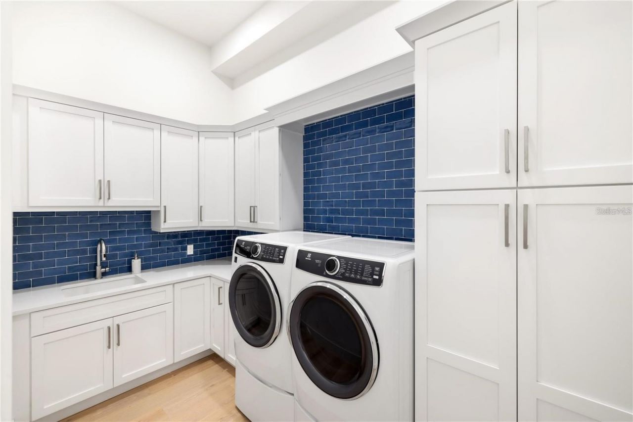1800 Webber Street, Sarasota, FL 34239 Photo