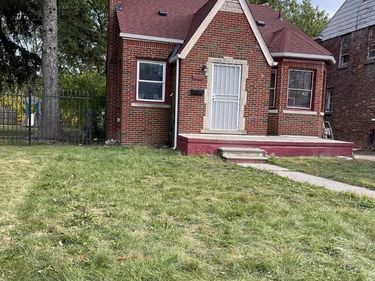 10338 Balfour Road E, Detroit, Mi 48224