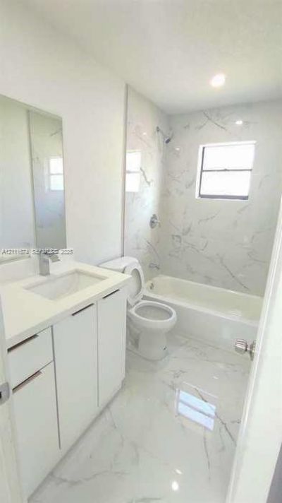 333 NE Greenbrier Ave , Port Saint Lucie, FL 34983 Photo