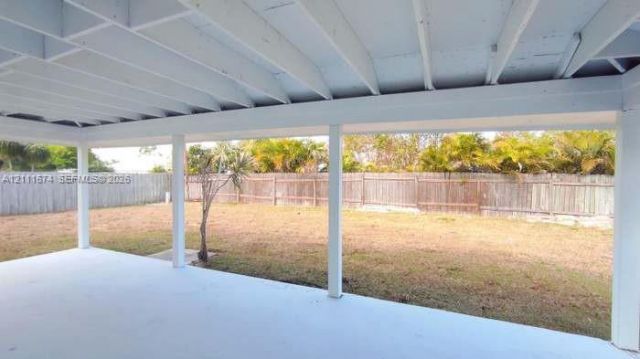 333 NE Greenbrier Ave , Port Saint Lucie, FL 34983 Photo
