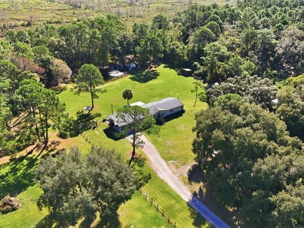 40928 BRIDLE PATH LANE , LEESBURG, FL 34788