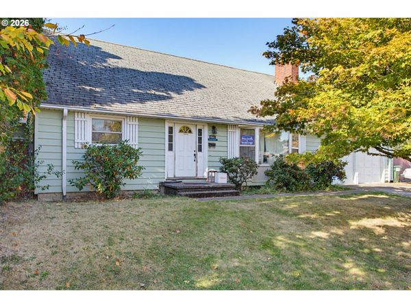 8541 SE 33RD AVE, Milwaukie, OR 97222