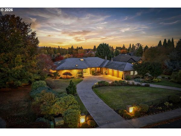 750 SE ARROW CREEK LN, Gresham, OR 97080