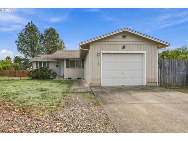 1422 Don Mar CT, Sutherlin, OR 97479