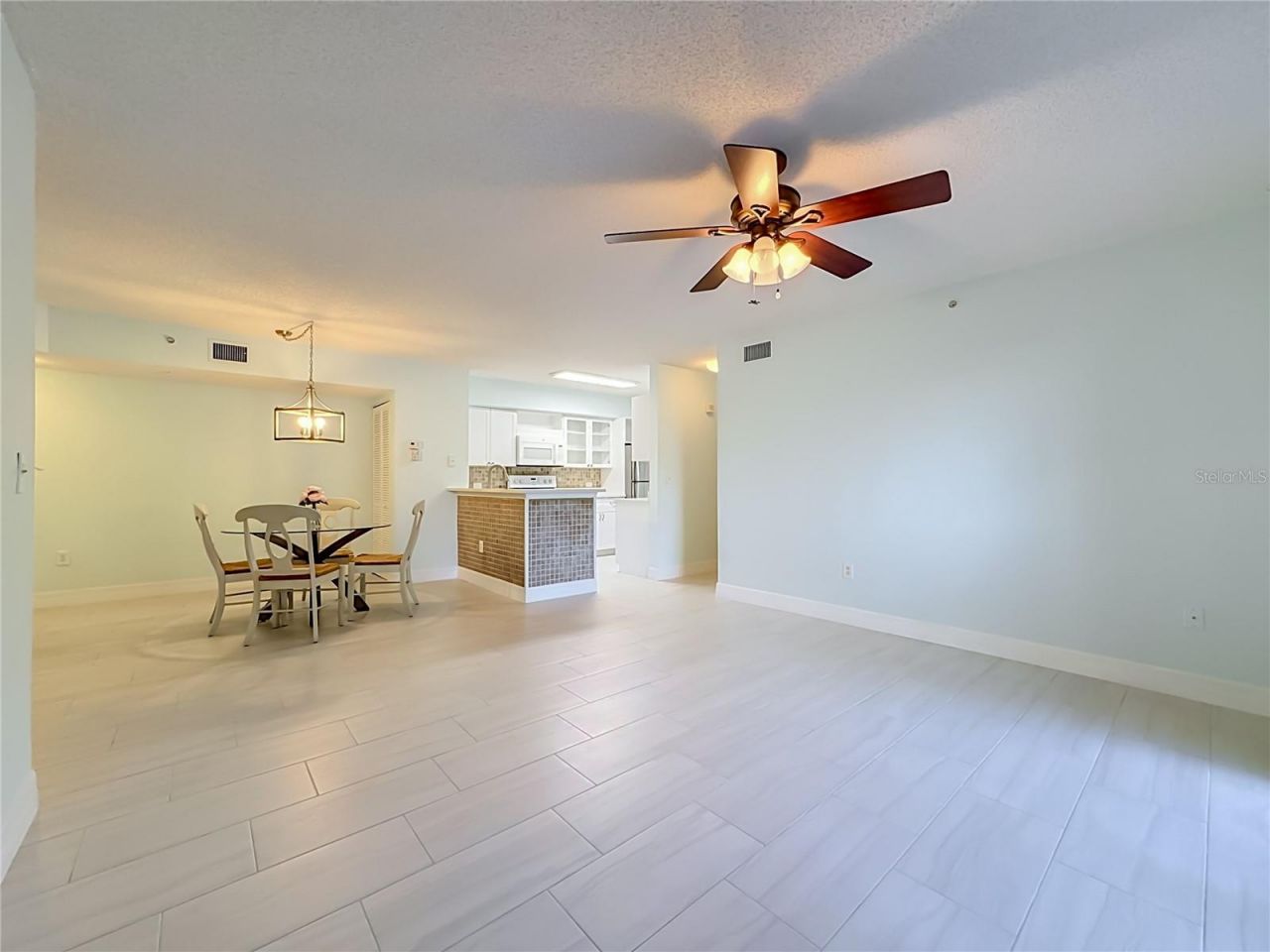 8880 Colonnades Court W, Unit 413, Bonita Springs, FL 34135 Photo