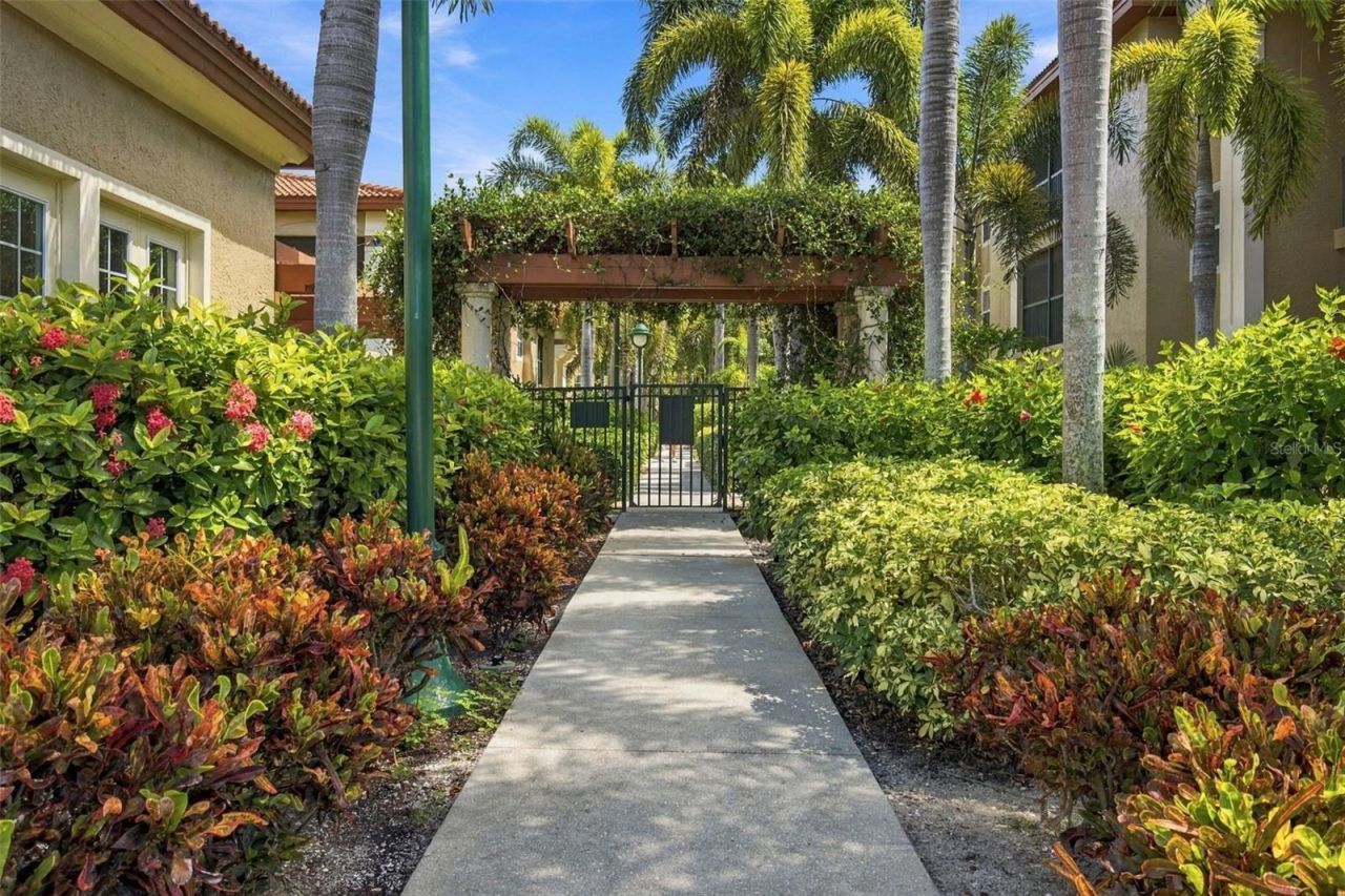 8880 Colonnades Court W, Unit 413, Bonita Springs, FL 34135 Photo