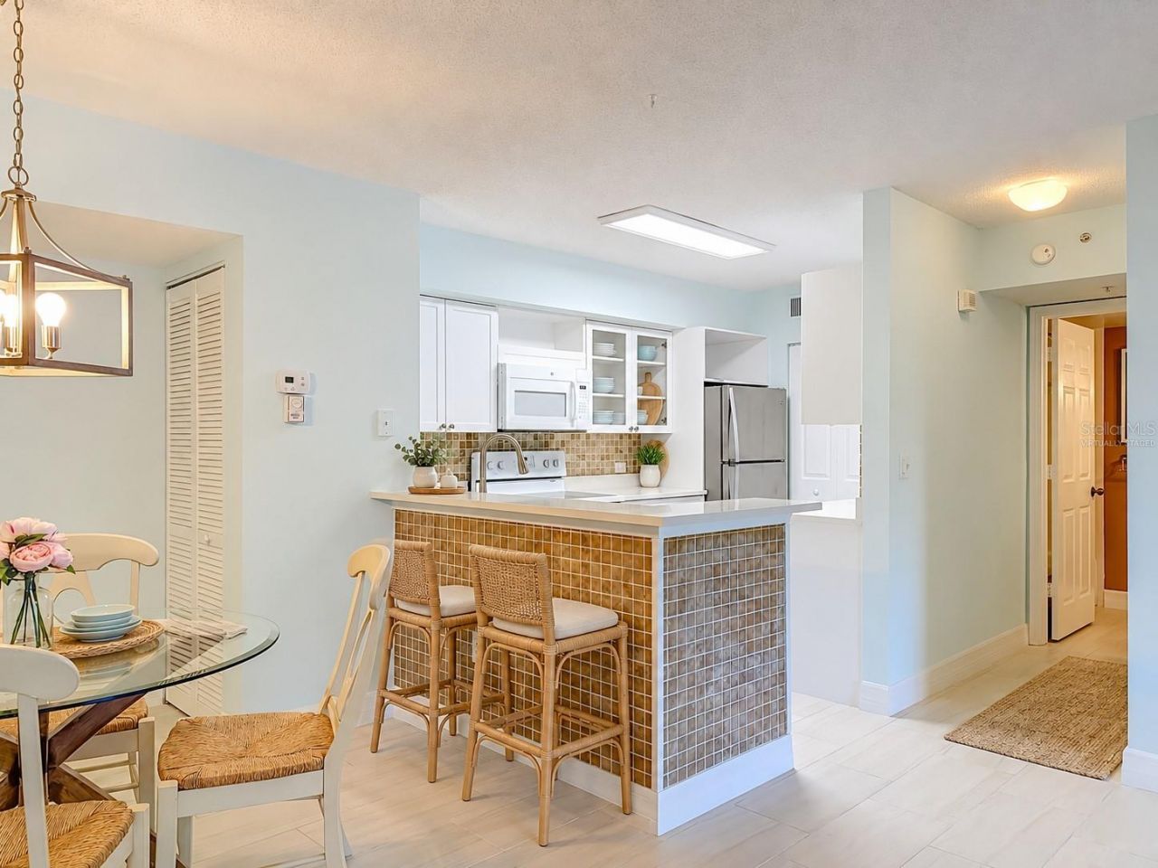 8880 Colonnades Court W, Unit 413, Bonita Springs, FL 34135 Photo