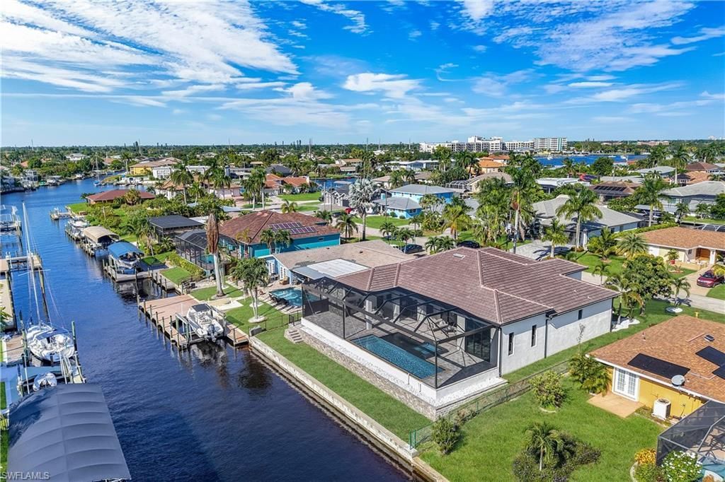 5230 Tamiami Ct, Cape Coral, FL 33904 Photo