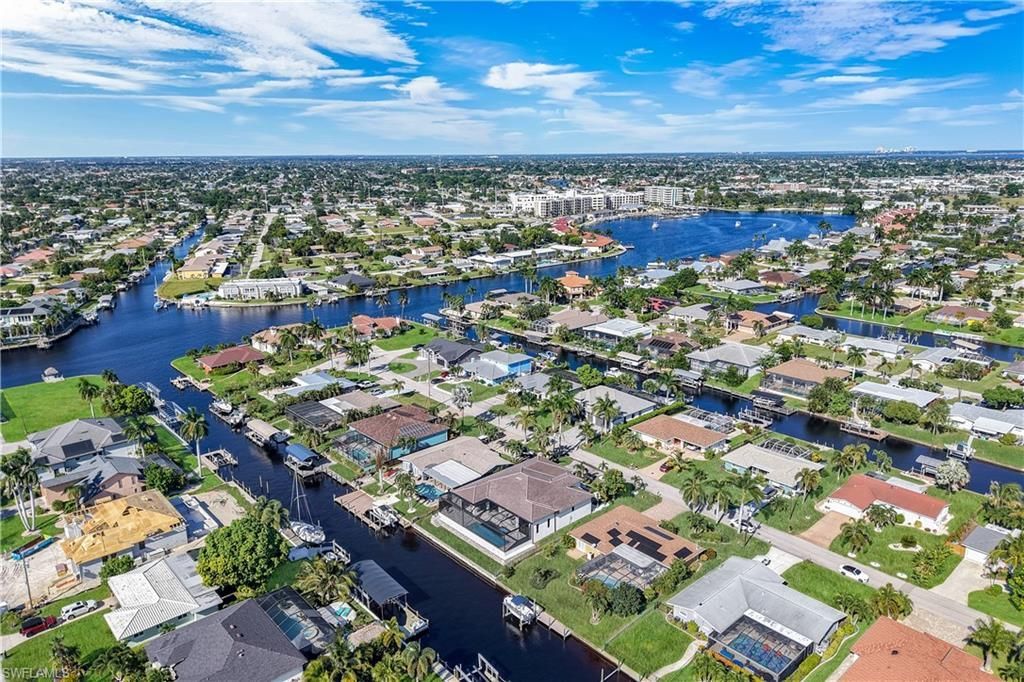 5230 Tamiami Ct, Cape Coral, FL 33904 Photo