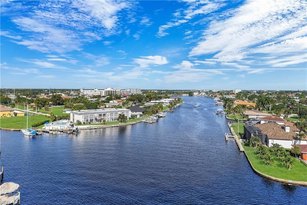 5230 Tamiami Ct, Cape Coral, FL 33904 Photo