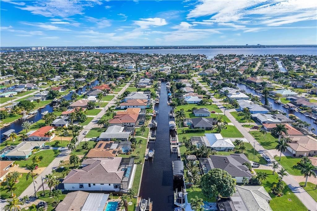 5230 Tamiami Ct, Cape Coral, FL 33904 Photo
