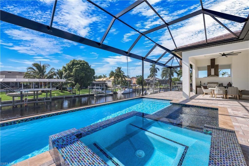 5230 Tamiami Ct, Cape Coral, FL 33904 Photo