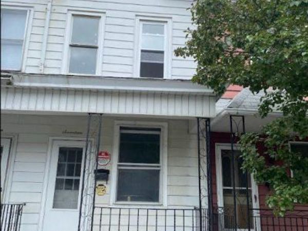 17 W WALNUT STREET , ASHLAND, PA 17921