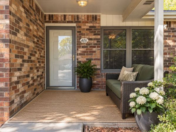 406 Deer Lake Dr, Nashville, TN 37221
