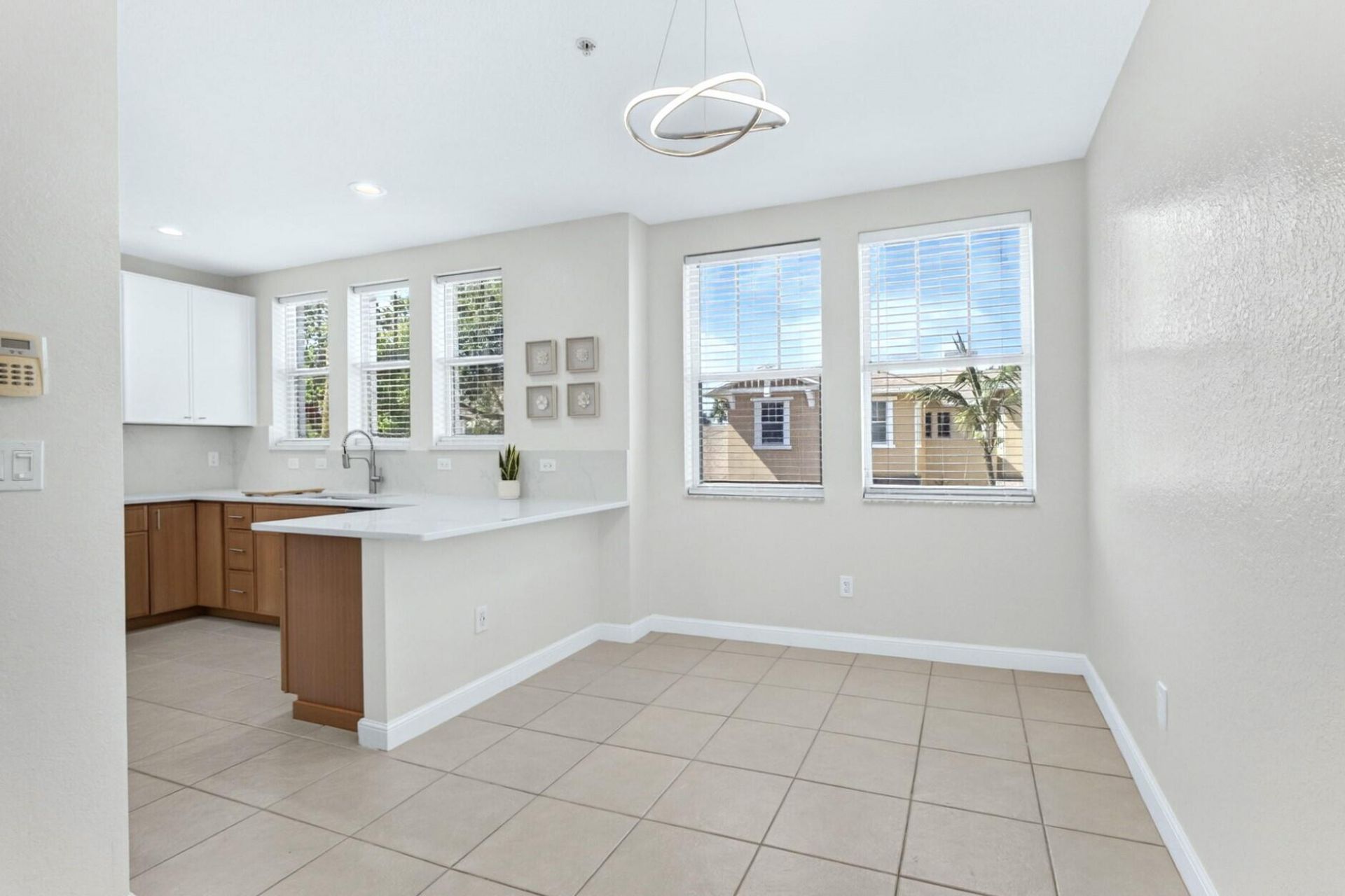840 Marina Del Ray Lane, Unit 1, West Palm Beach, FL 33401 Photo