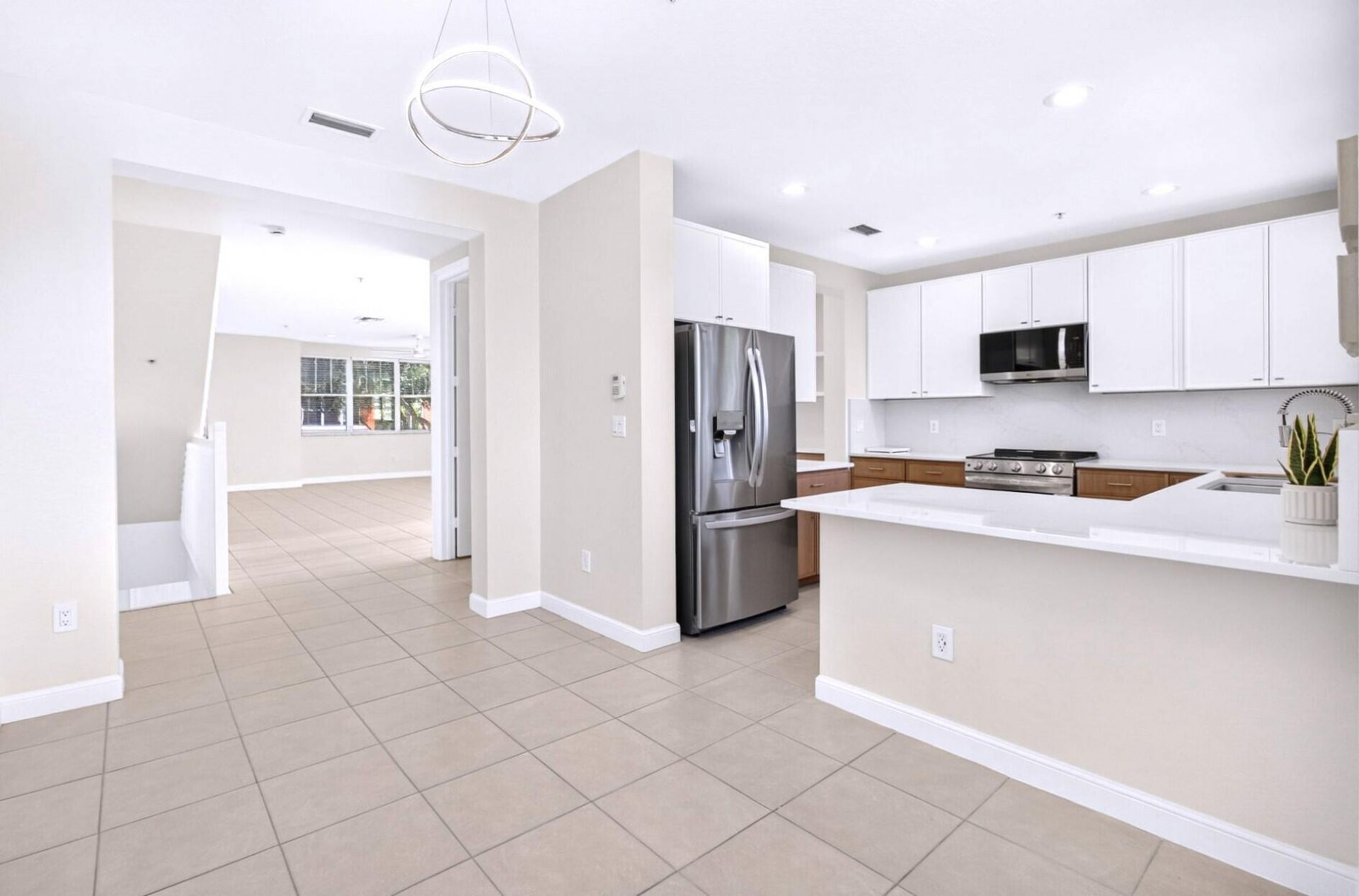 840 Marina Del Ray Lane, Unit 1, West Palm Beach, FL 33401 Photo