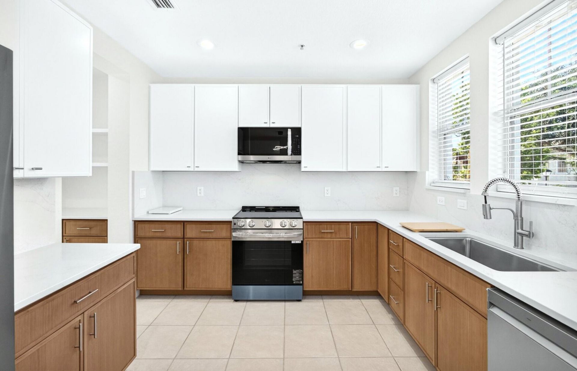 840 Marina Del Ray Lane, Unit 1, West Palm Beach, FL 33401 Photo